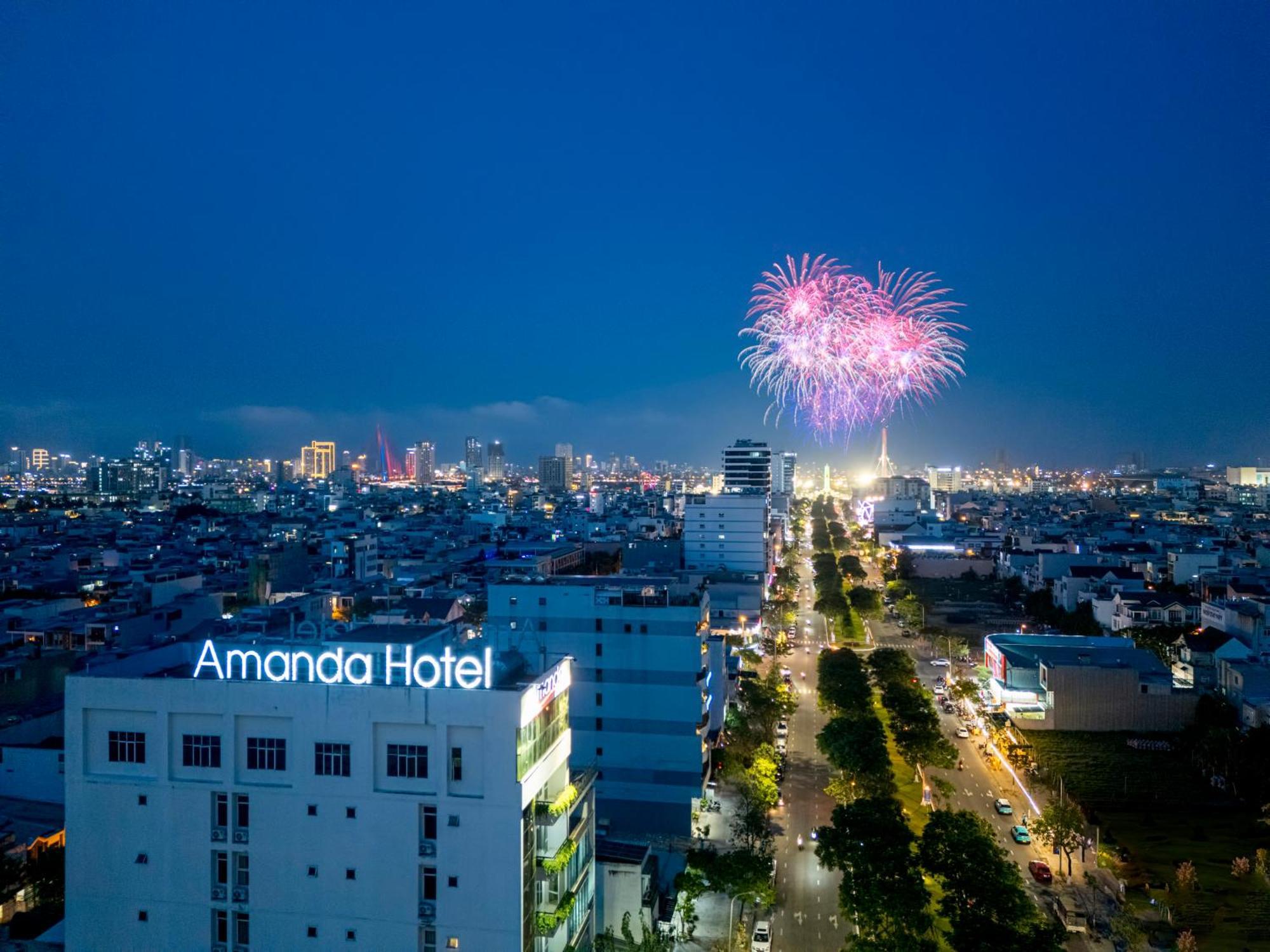 Hold Amanda Boutique Hotel Дананг Экстерьер фото